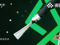 九游体育登录-处境尴尬球队逆袭，观众掌声不断