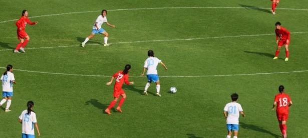 九游体育网页版登录入口-关于足球赛场激情燃烧，球员实力比拼备战的信息