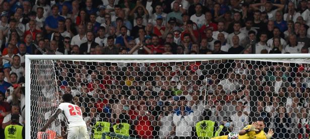 九游体育-欧洲杯预选赛战火激烈，球队士气高昂的简单介绍