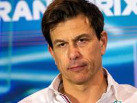 九游体育中国官网-关于沃尔夫斯堡新援表现平平，球迷质疑引援政策的信息