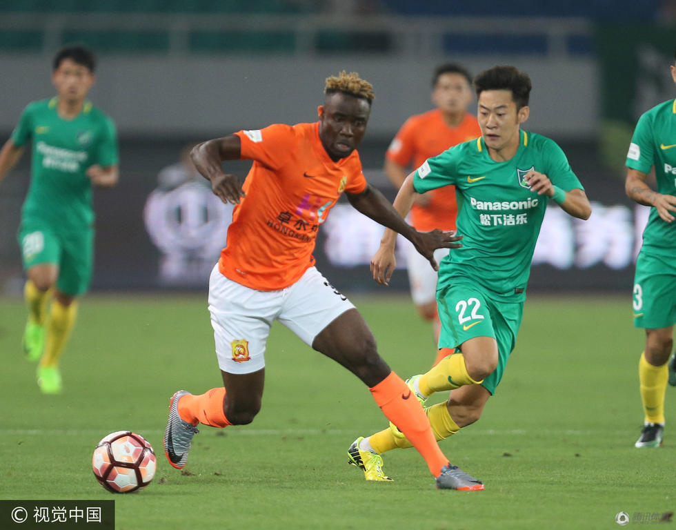 武汉卓尔在最新比赛中取得连胜，排名上升