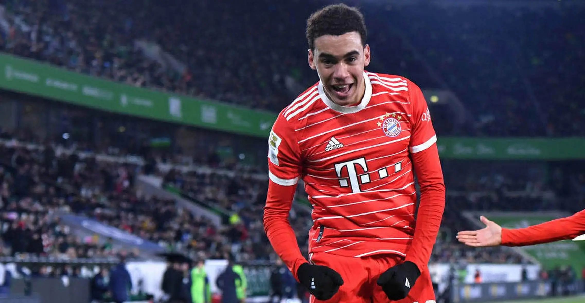 拜仁慕尼黑后防漏洞暴露，急需加强补强的简单介绍