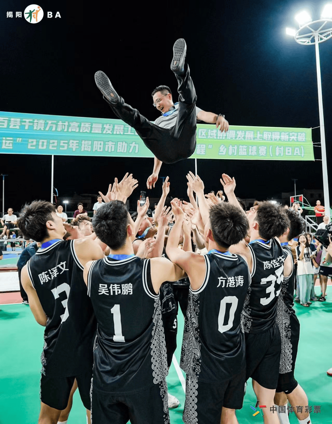 热血篮球赛事再掀狂潮搏击风云 热血篮球赛事再掀狂潮搏击风云