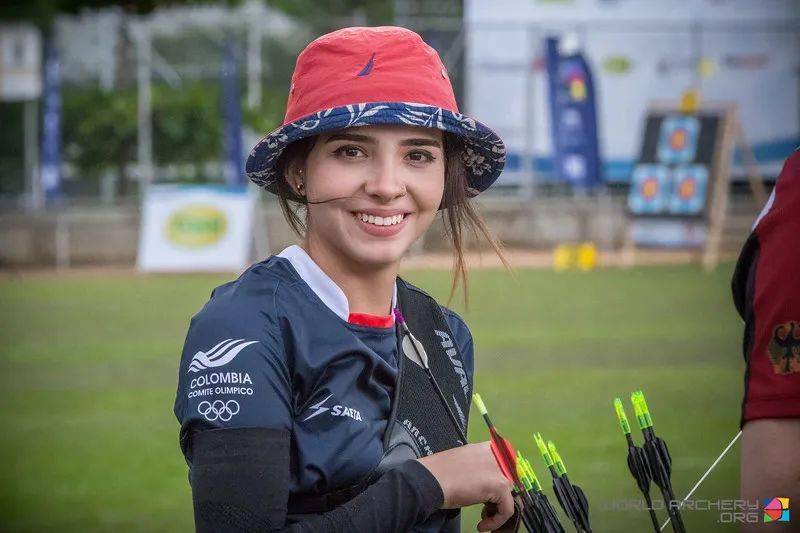 包含哥伦比亚运动员表现抢眼，收获田径比赛铜牌的词条