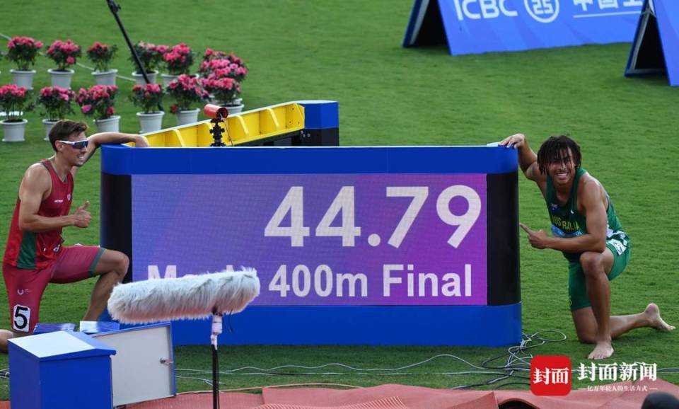 赛场上的精彩瞬间，震撼人心