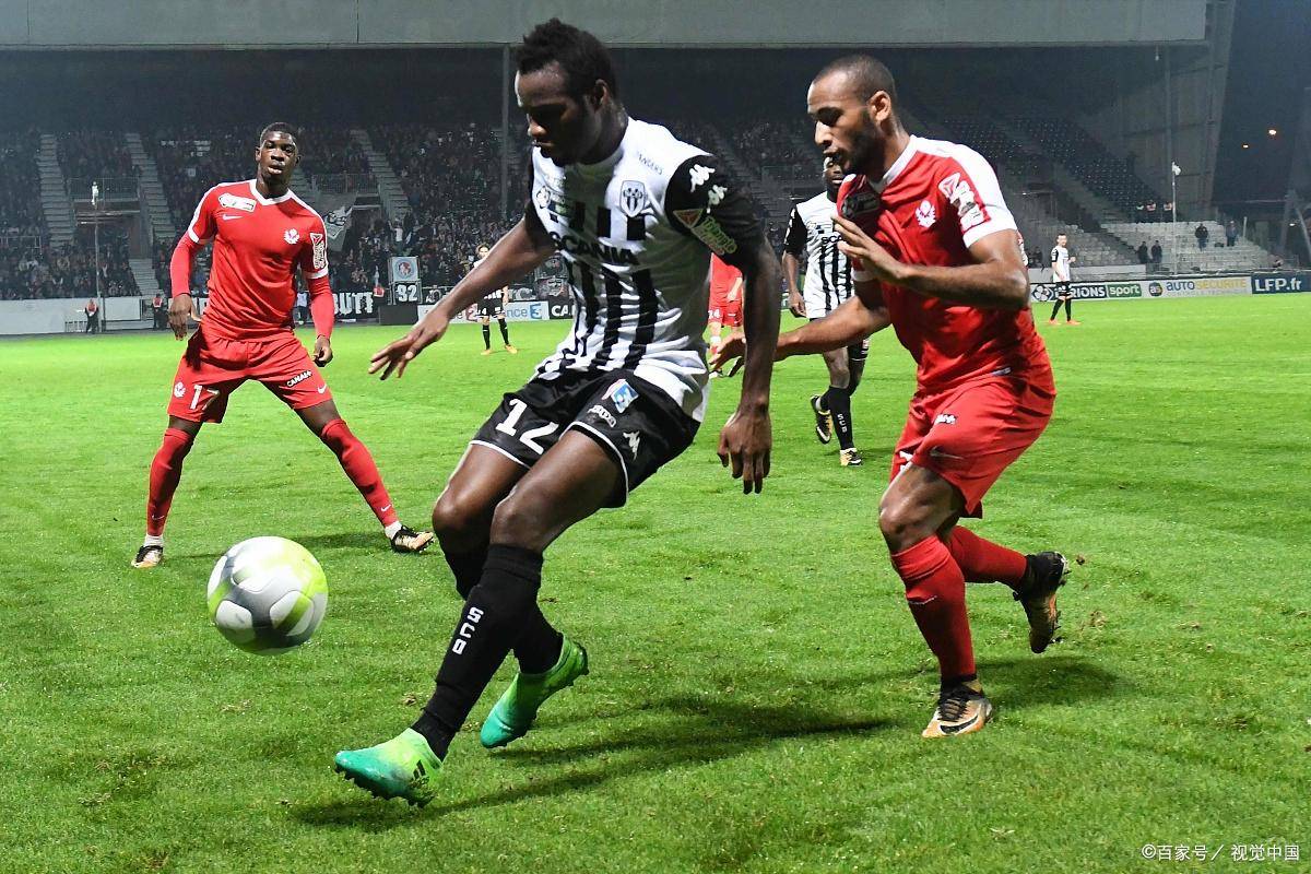 本菲卡客场取得法甲联赛胜利