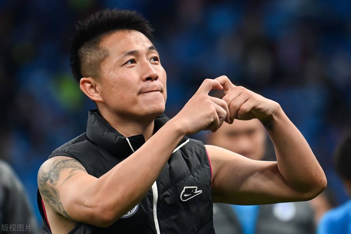 英雄所见略同，足球场上的雄心壮志