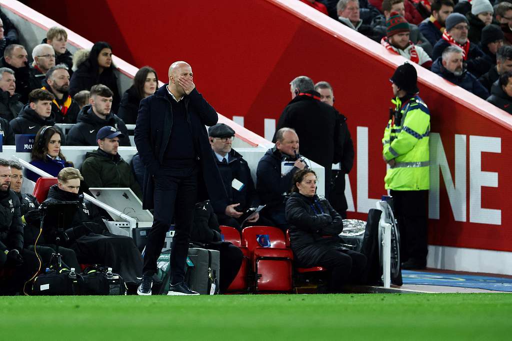 利物浦苦战胜利，晋级下一轮