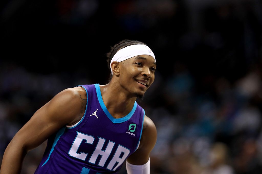 关于黄蜂主教练呼吁球队要保持专注和努力的信息