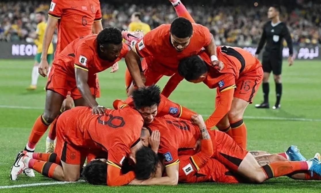 球队阵容调整频繁，球员表现出色引人注目