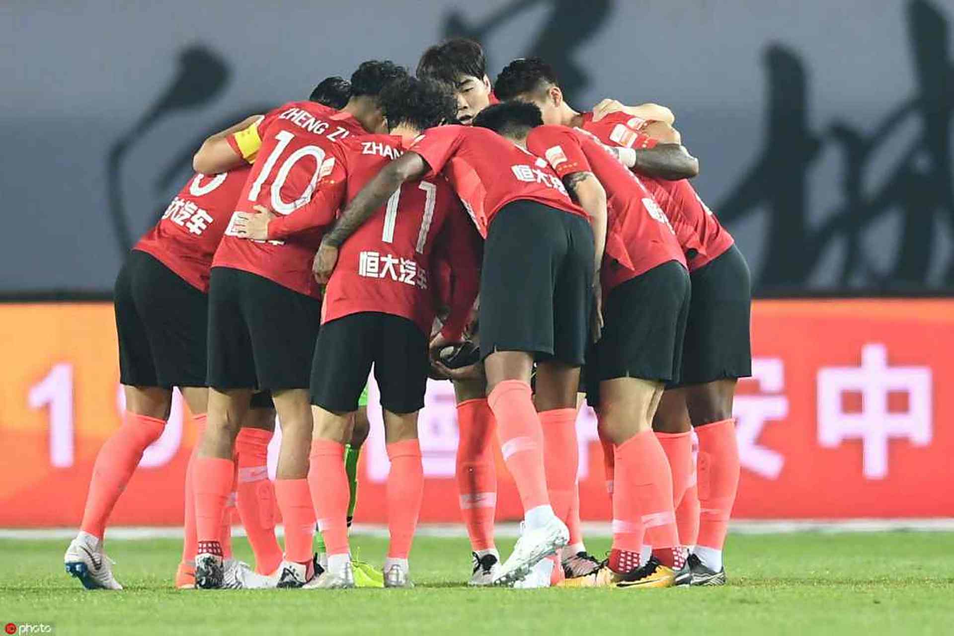 横扫全场，上海上港击败对手晋级