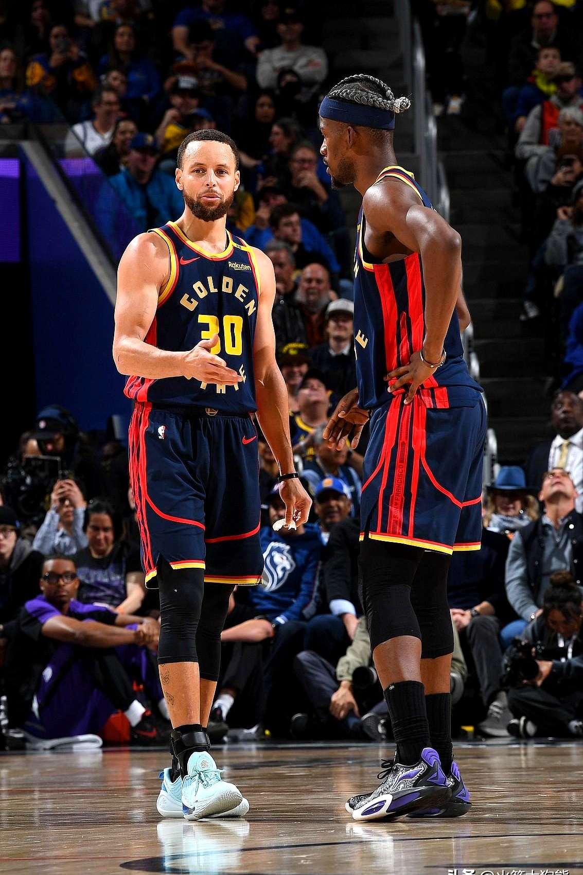 魔术后卫疑似伤退：球队备战或受到影响的简单介绍