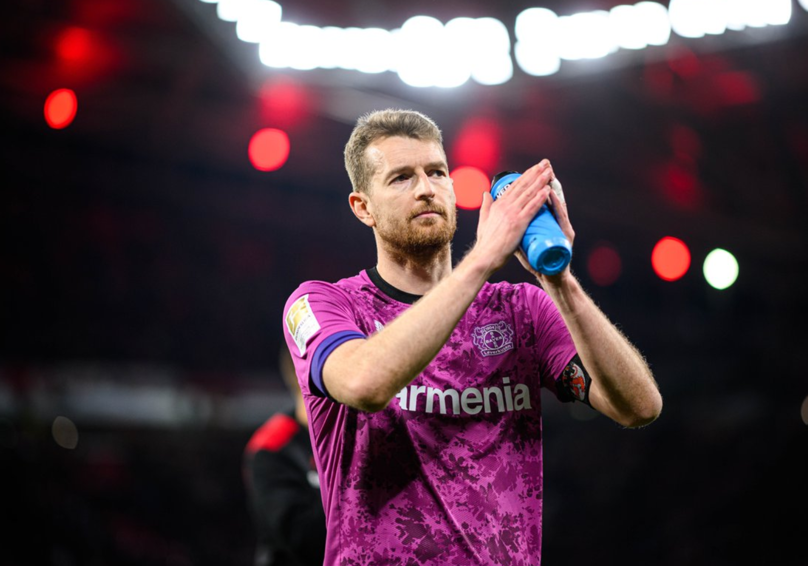 勒沃库森球员意外受伤,状态受到困扰? 勒沃库森球员意外受伤,状态受到困扰?