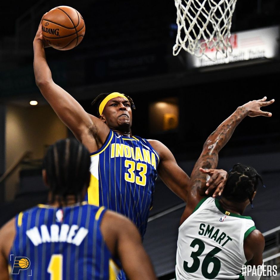 布兰顿再接三分命中，引领球队取胜