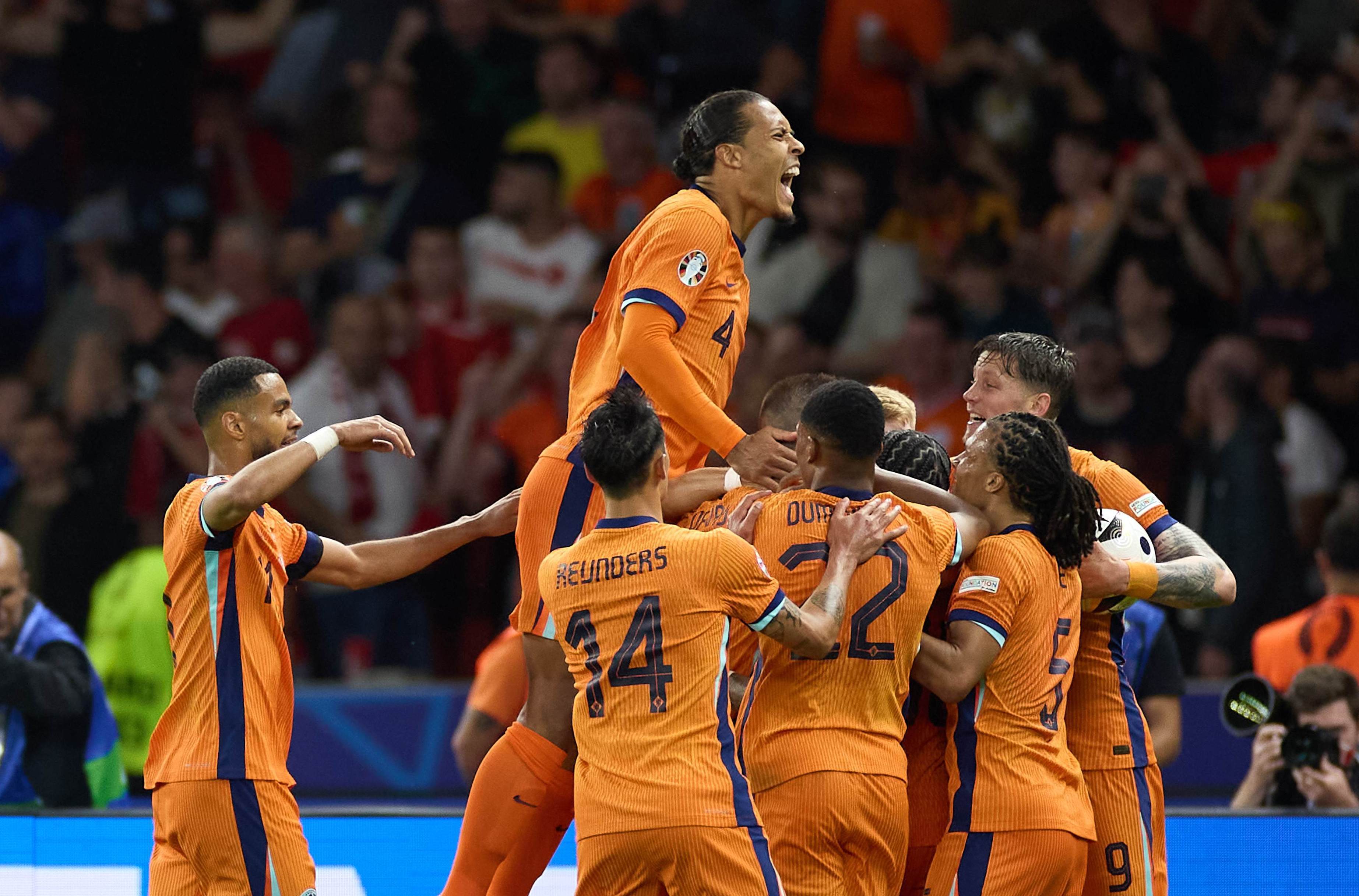 欧洲杯季军出炉，荷兰击败瑞典