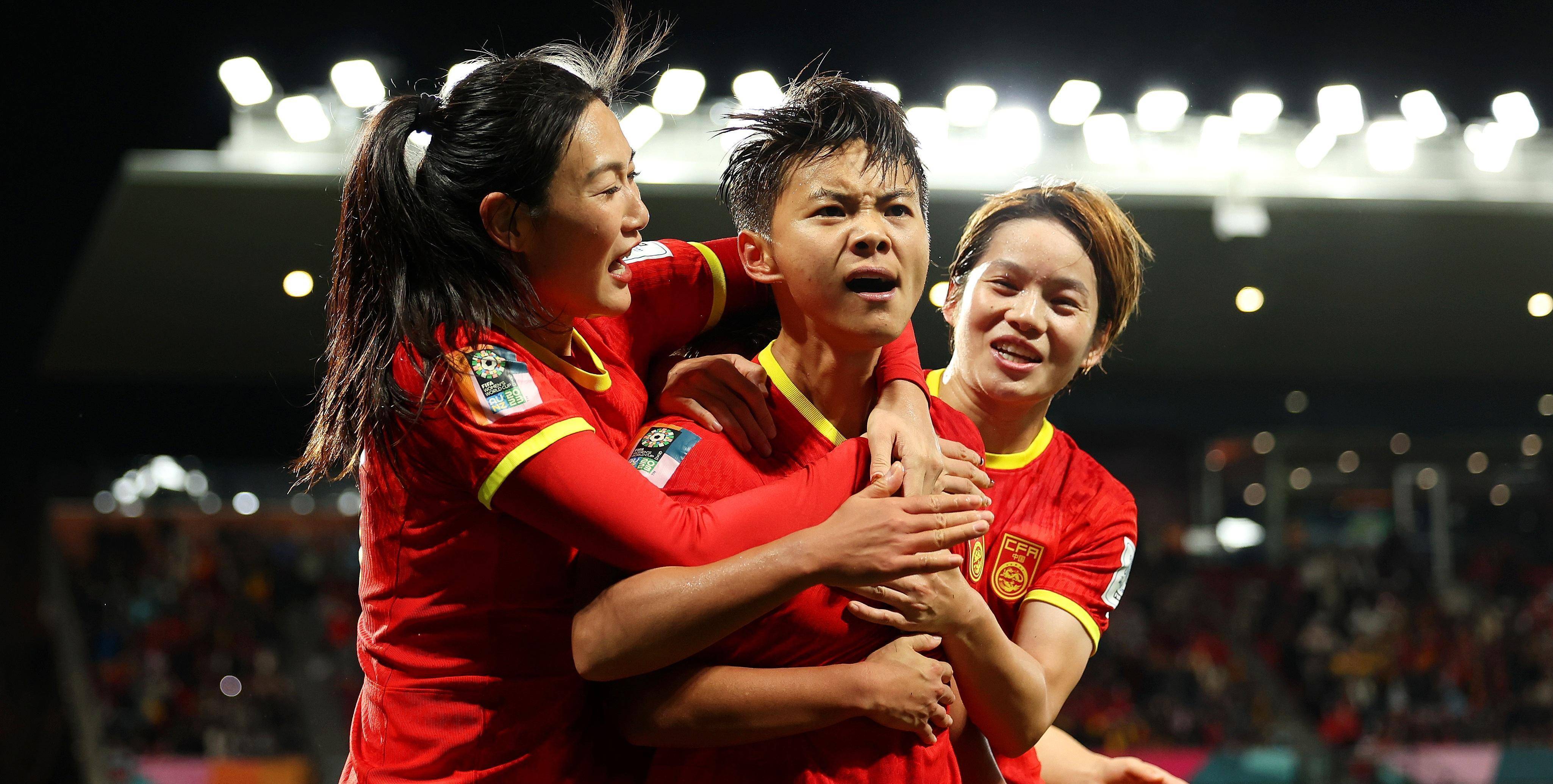 壮观赛事：女足巨星大奖赛即将开球