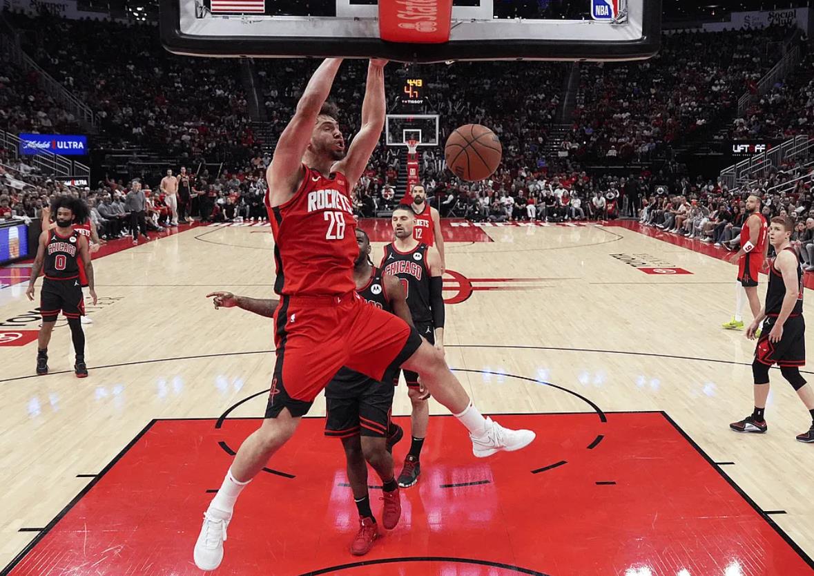 开拓者主场击败公牛,夺得六连胜 开拓者主场击败公牛,夺得六连胜