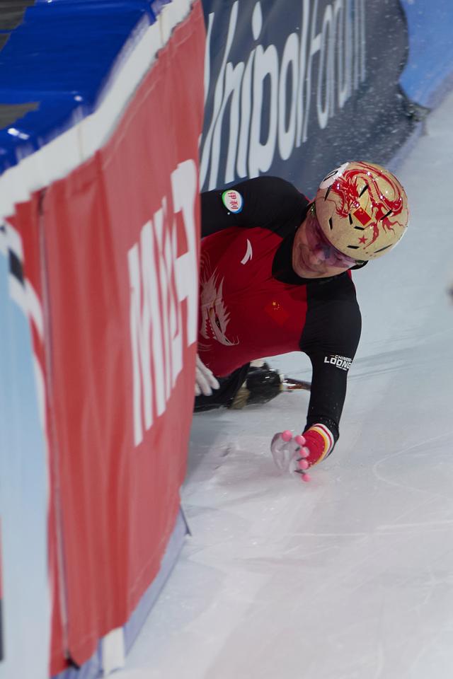 澳大利亚优胜短道速滑比赛,现场掌声不断的简单介绍 澳大利亚优胜短道速滑比赛,现场掌声不断的简单介绍