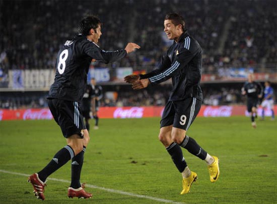 赫雷斯客场遭遇逆转,惜败对手 赫雷斯客场遭遇逆转,惜败对手