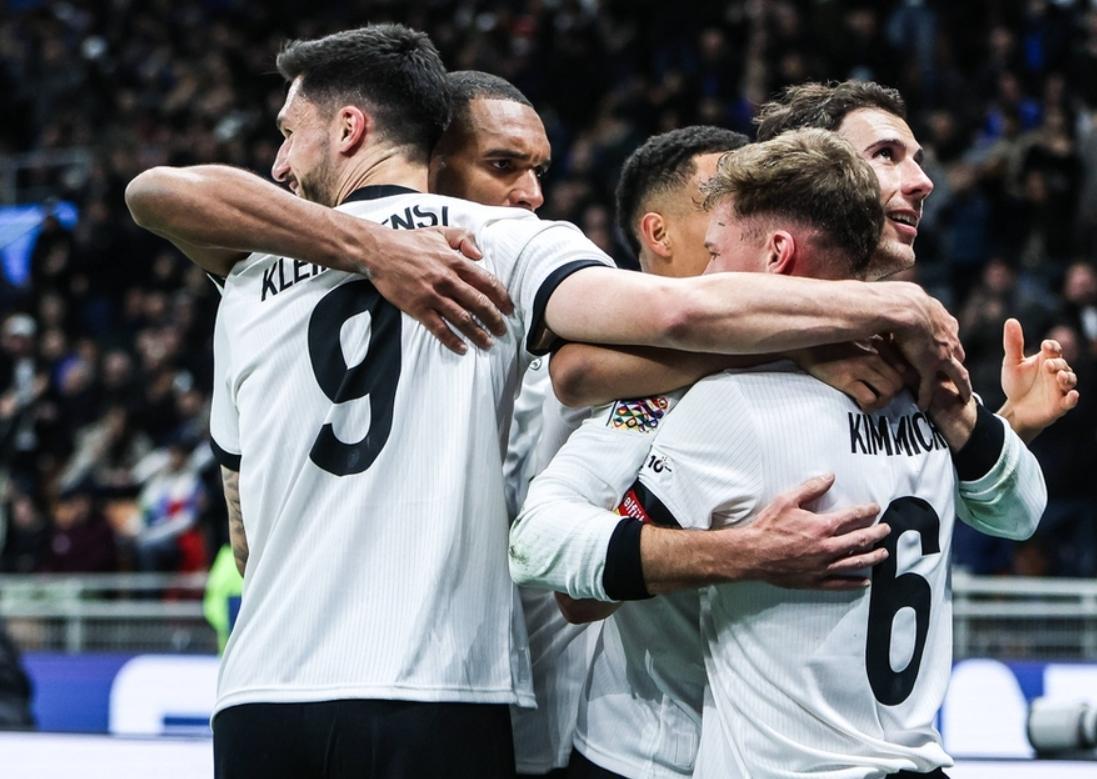 关于意大利遭遇惊险逆转，晋级前景仍未确定的信息